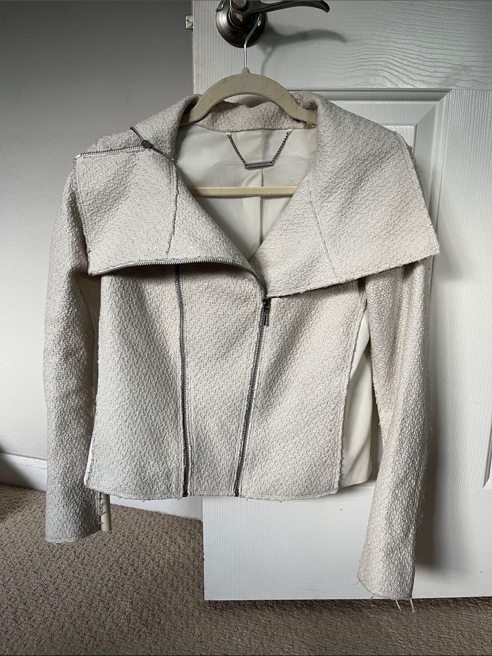 Women's Cream Textured Zip-Front Jacket